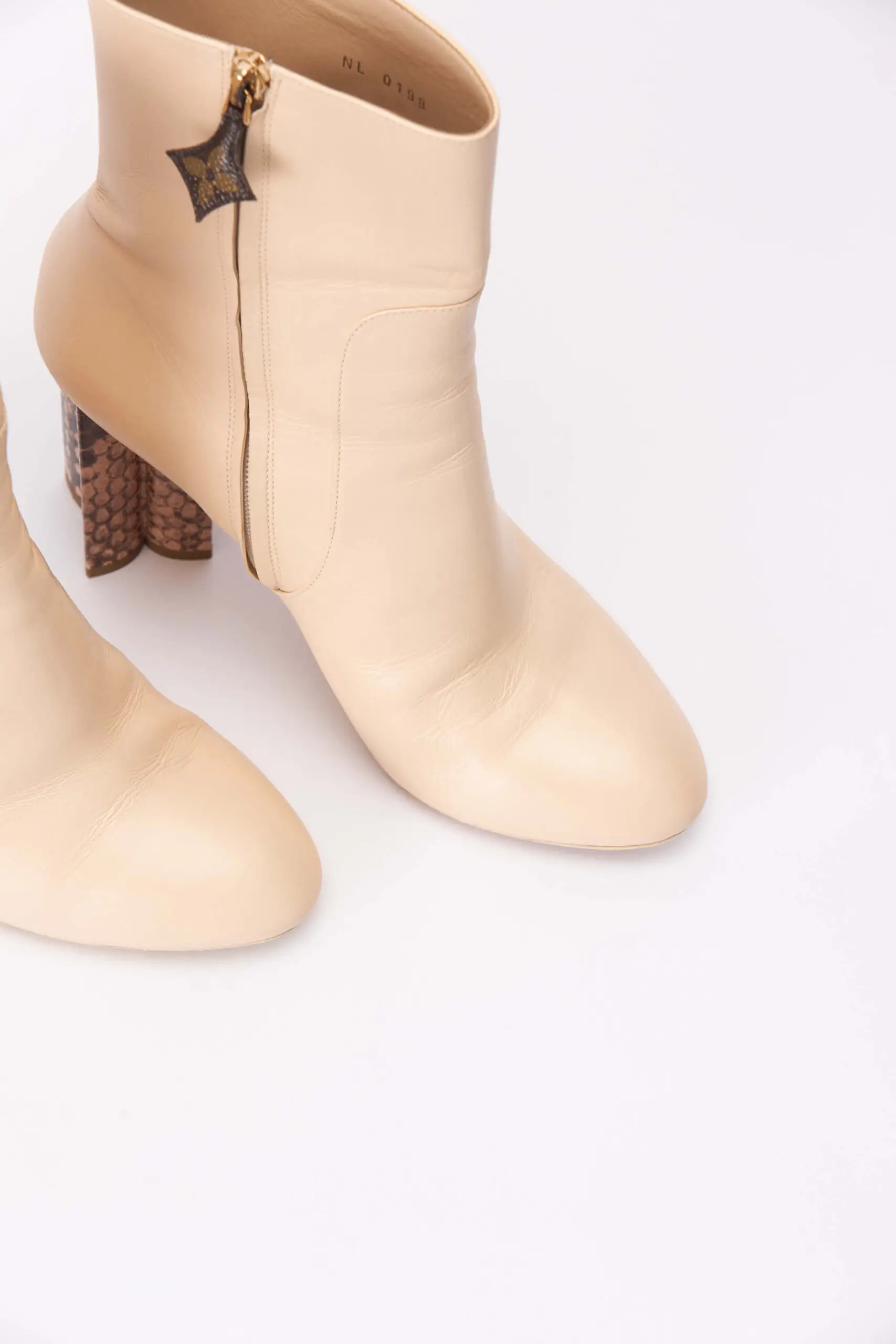 Silhouette Ankle Boots And Monogram Flower Heel 3 Silhouette Ankle Boots And Monogram Flower Heel - Image 3