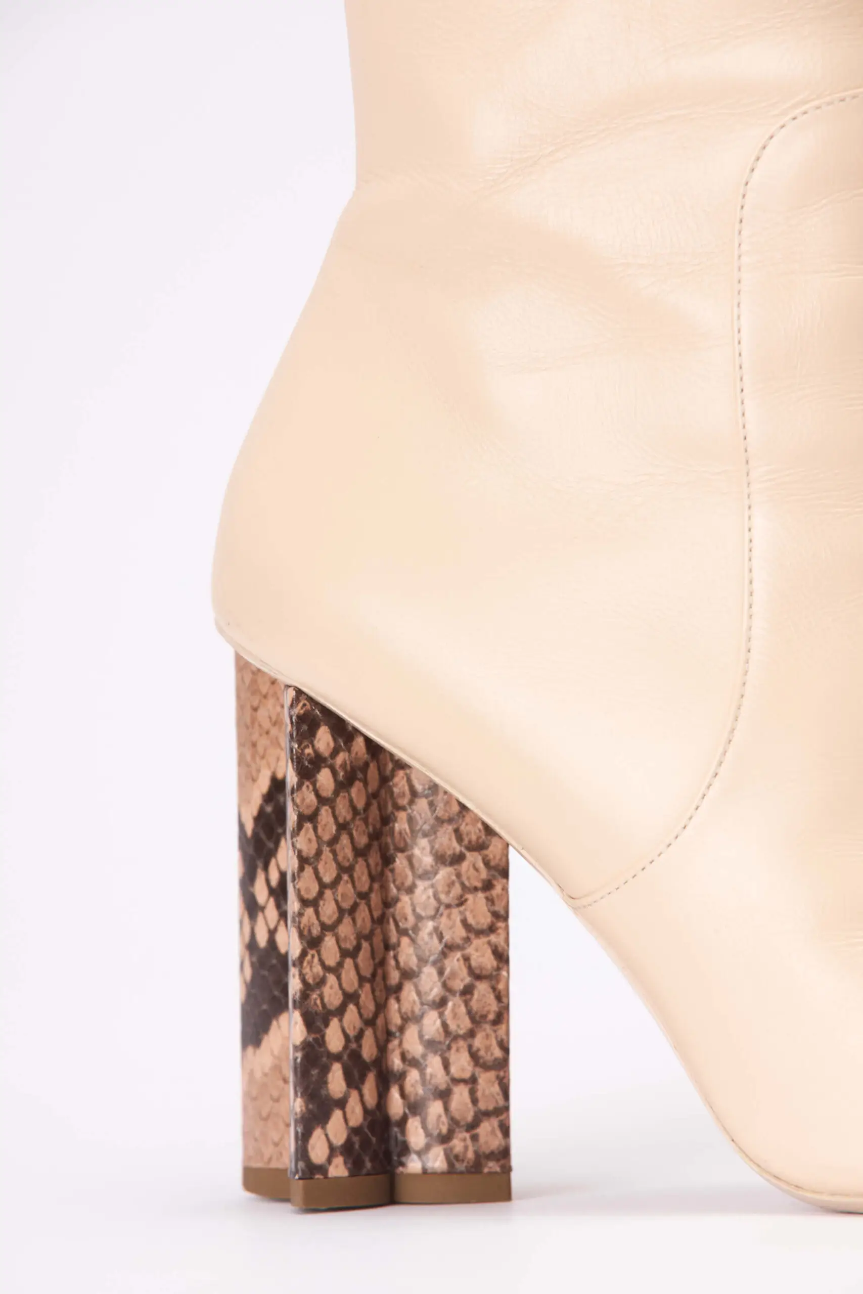 Silhouette Ankle Boots And Monogram Flower Heel 4 Silhouette Ankle Boots And Monogram Flower Heel - Image 4