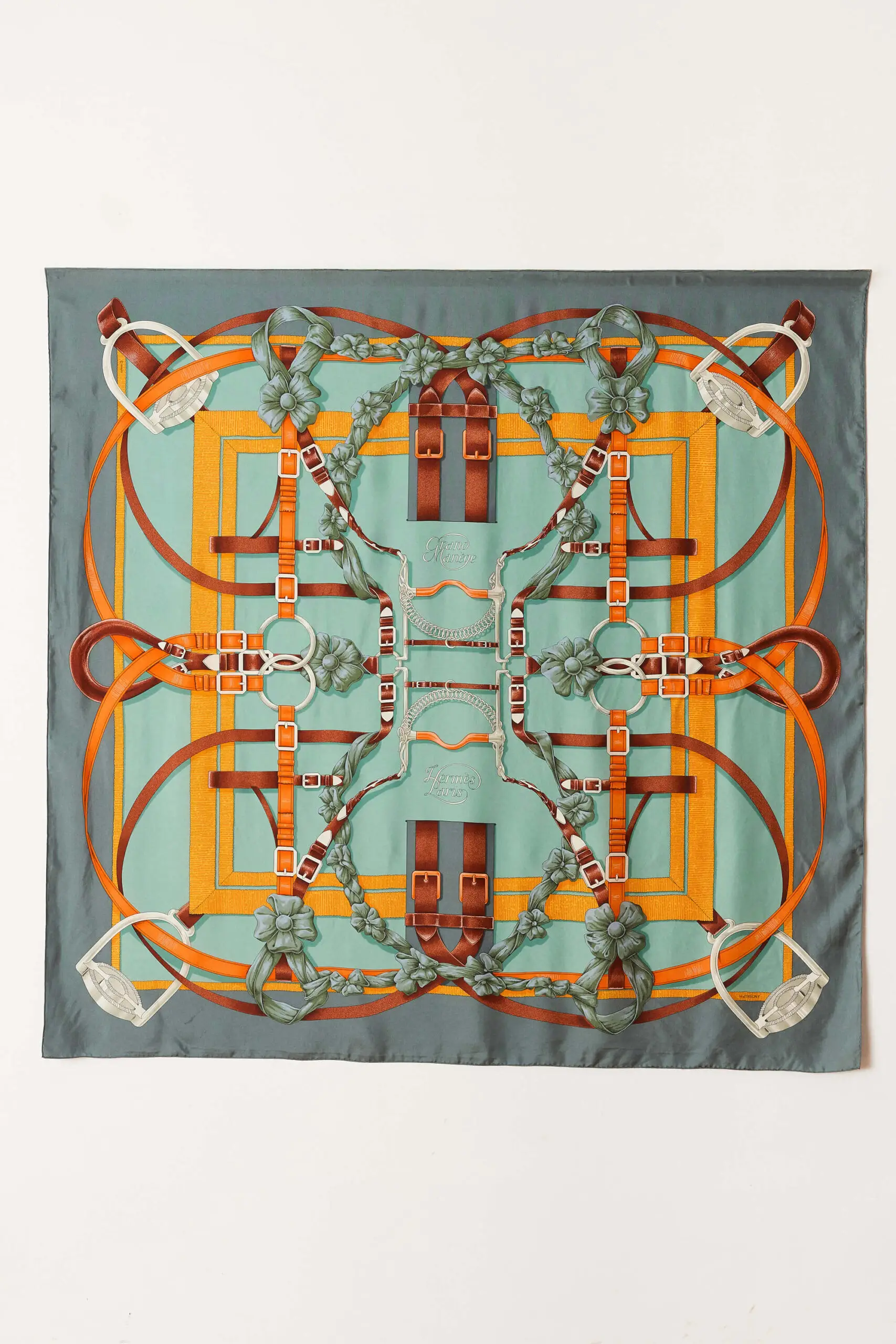 Grand Manège 140 Scarf 1 Grand Manège 140 Scarf