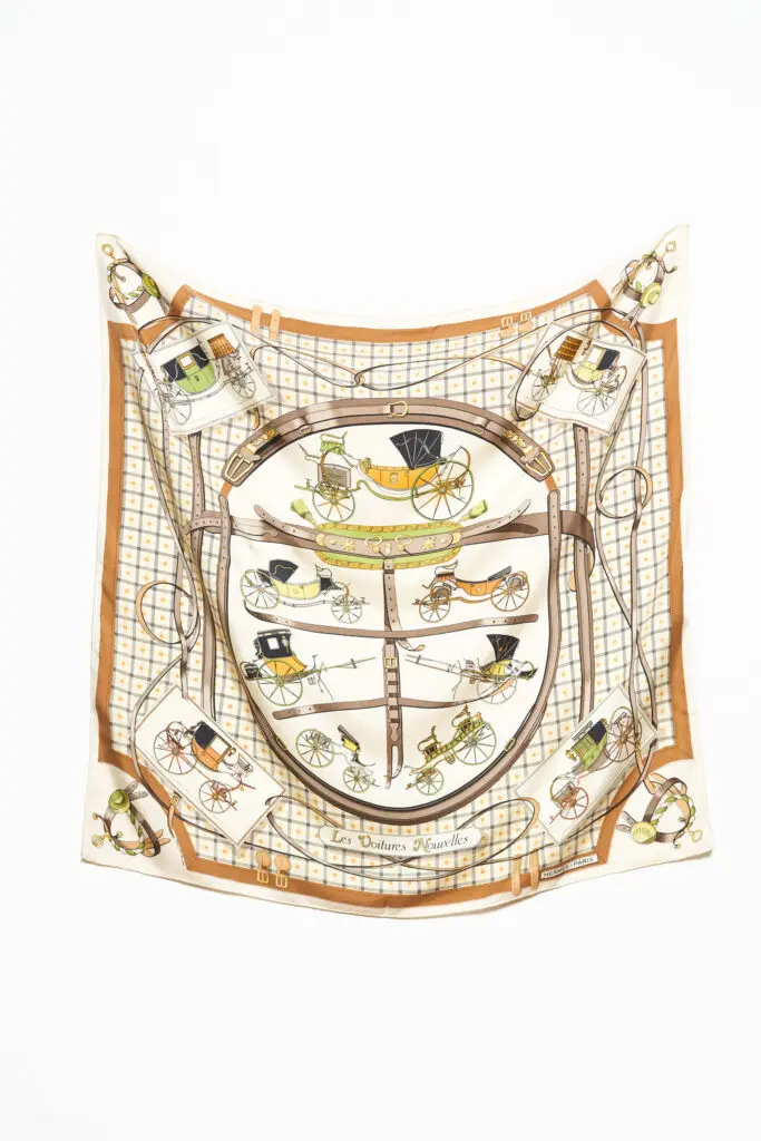 Les Voitures Nouvelles 90 Scarf