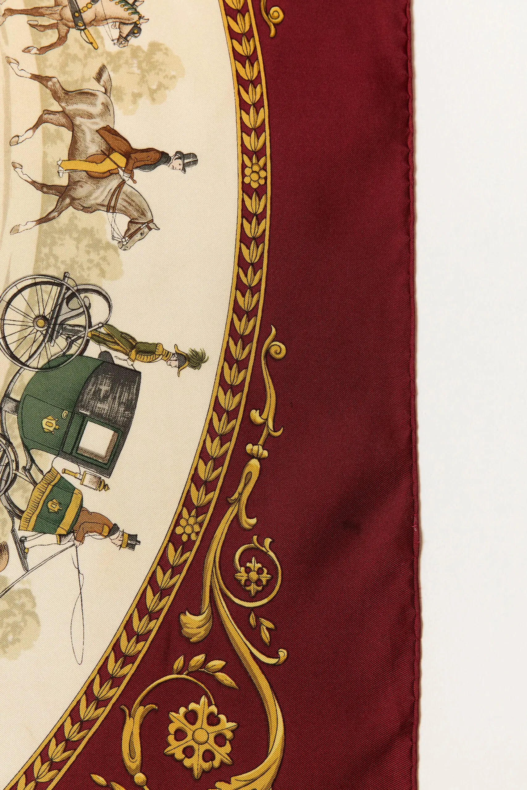 La Promenade De Longchamp Scarf 90 5 La Promenade de Longchamp Scarf 90