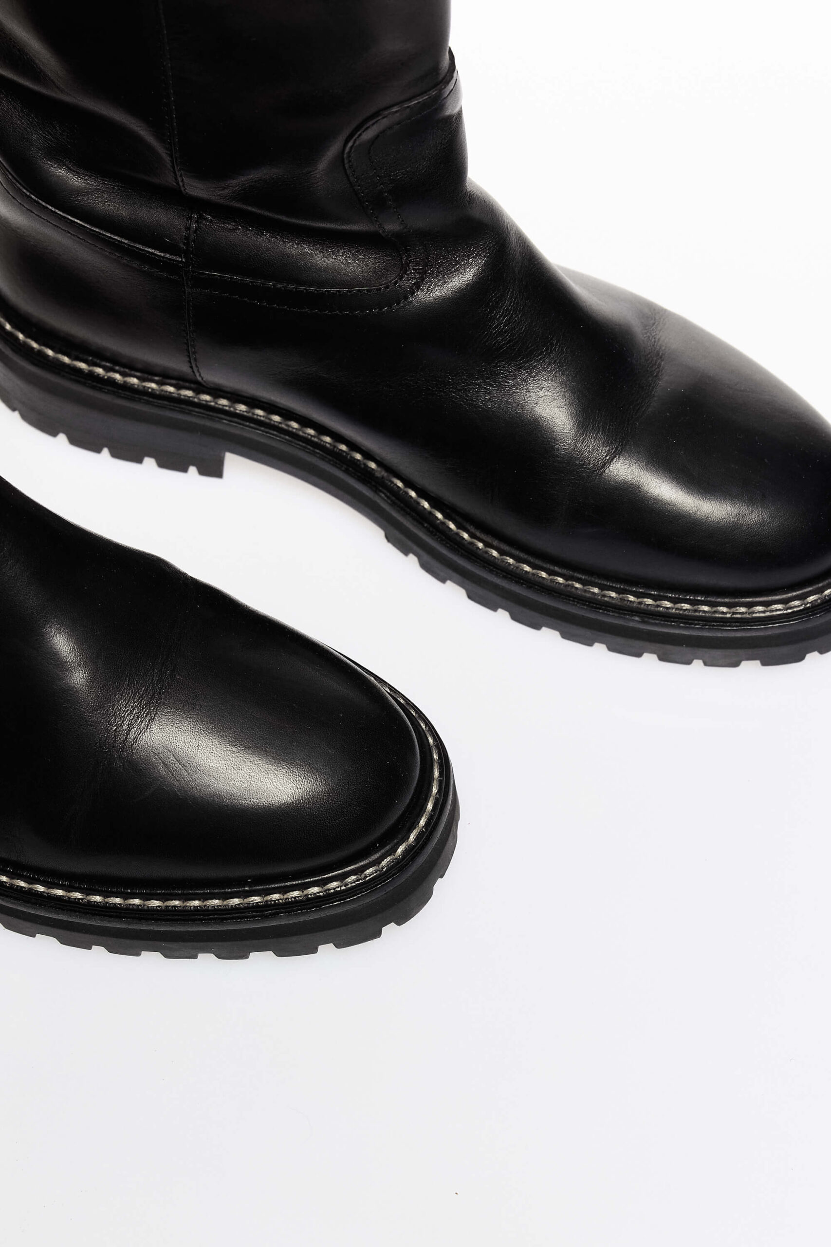 Yari Shearling-Lined Leather Ankle Boots 2 Yari Shearling-Lined Leather Ankle Boots