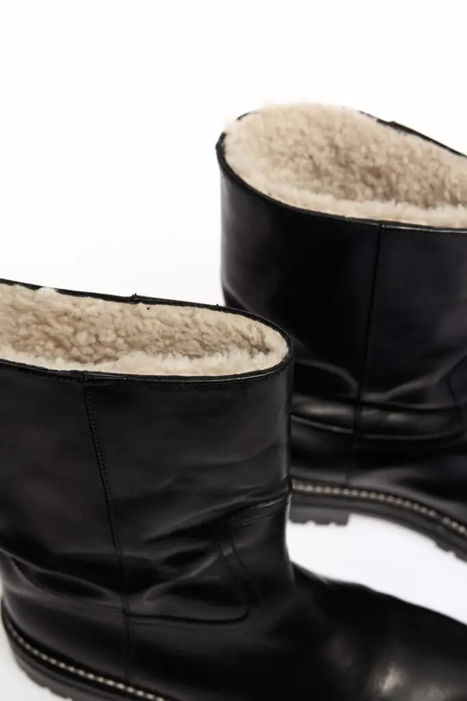 Yari Shearling-Lined Leather Ankle Boots
