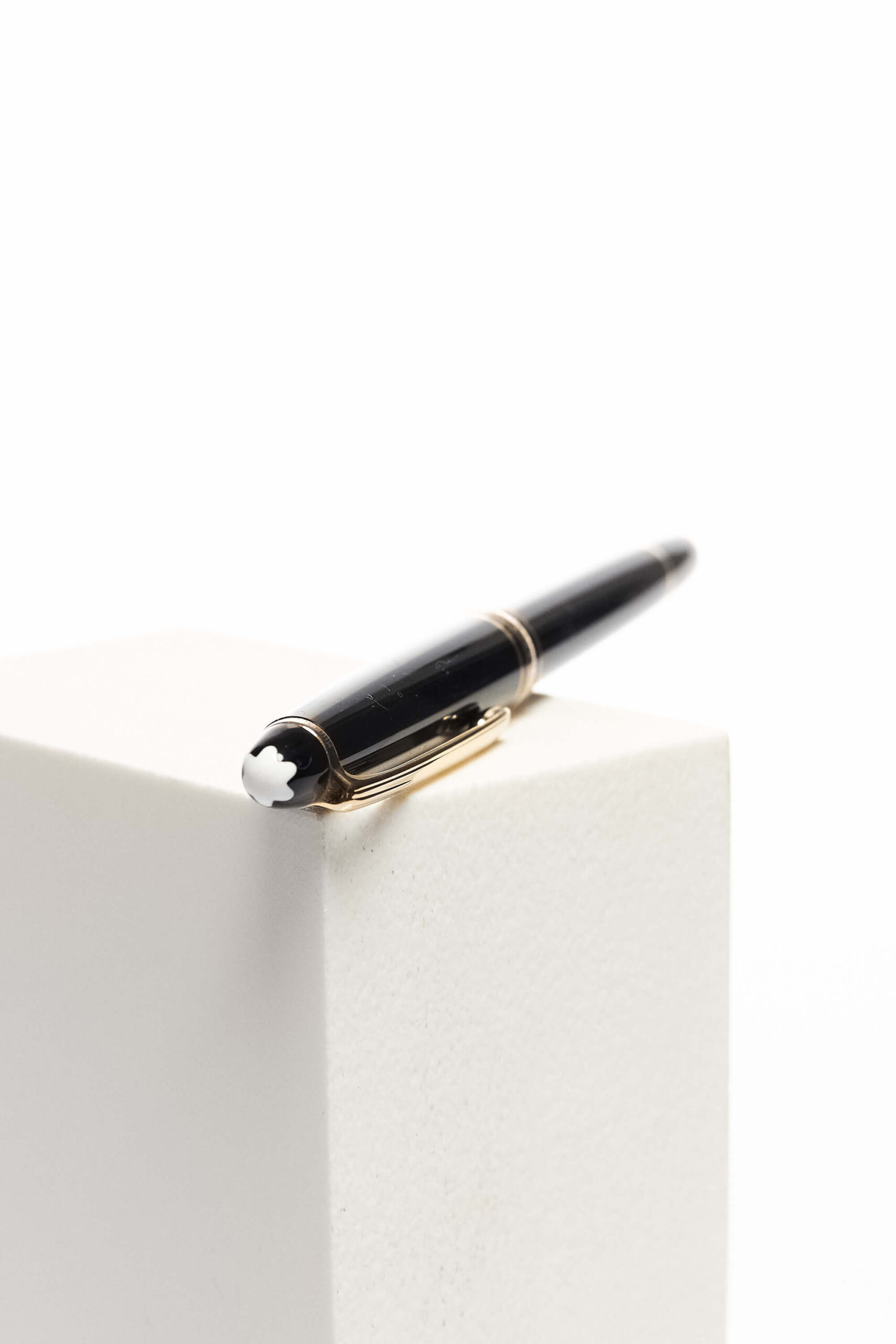 Montblanc Meisterstück Ballpoint Pen 3 Montblanc Meisterstück Ballpoint Pen