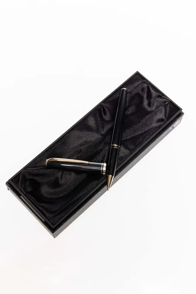 Vintage Generation Ballpoint Pen Black Gold 2001